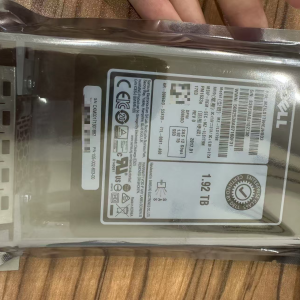 Dell 1.92TB 12G SAS 04CN85 SFF 2.5-inch Read Intensive Solid State Drive Hard Drives